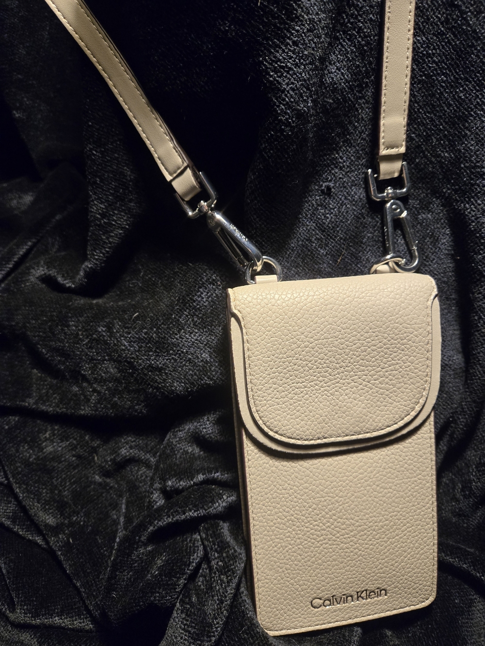 Calvin Klein Beige Crossbody Phone Pouch - Picture 1 of 9